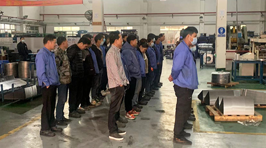 保健康 趕生產(chǎn)！金環(huán)電器早會(huì)叮囑員工注意防疫