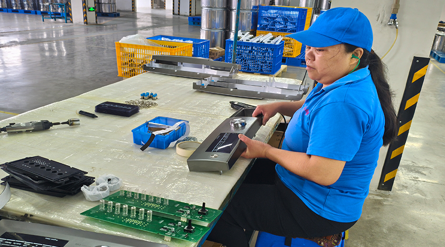 品質(zhì)源于嚴(yán)苛測(cè)試，金環(huán)電器的實(shí)驗(yàn)室保障