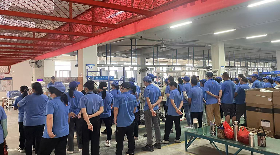 金環(huán)早會：凝聚團隊力量，助力生產(chǎn)前行